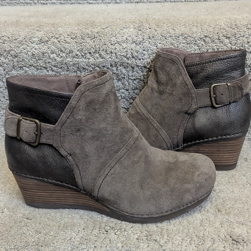 Dansko Brown Suede & Leather Wedge Ankle Boots Great Condition. One Scuff.